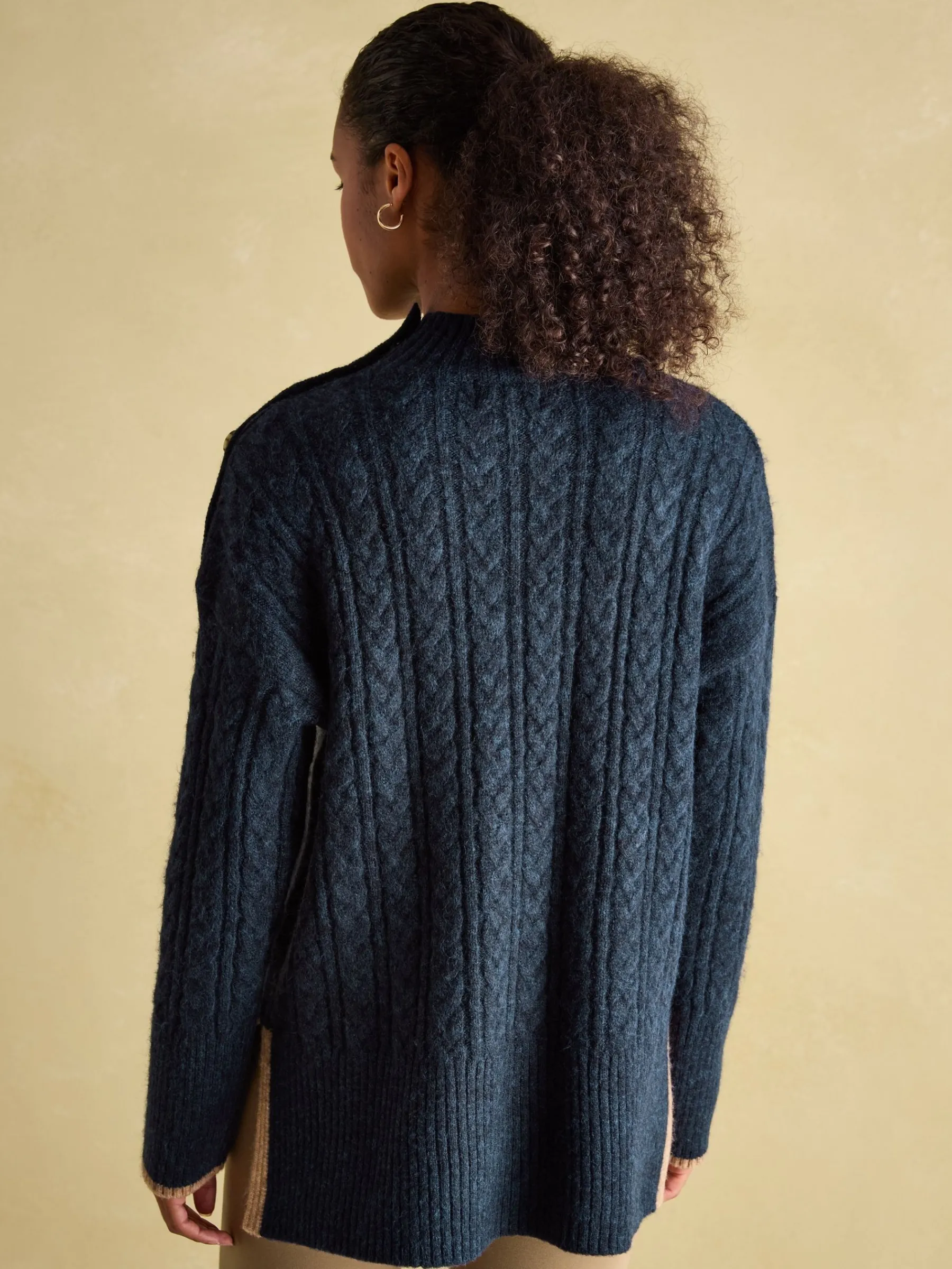 Betsy Button Shoulder Cable Jumper<Joules New