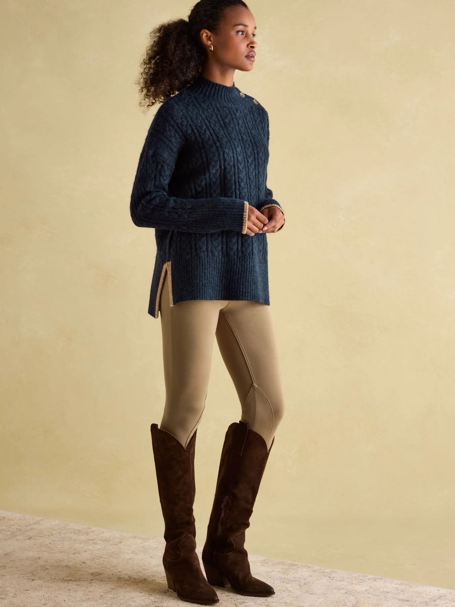 Betsy Button Shoulder Cable Jumper<Joules New