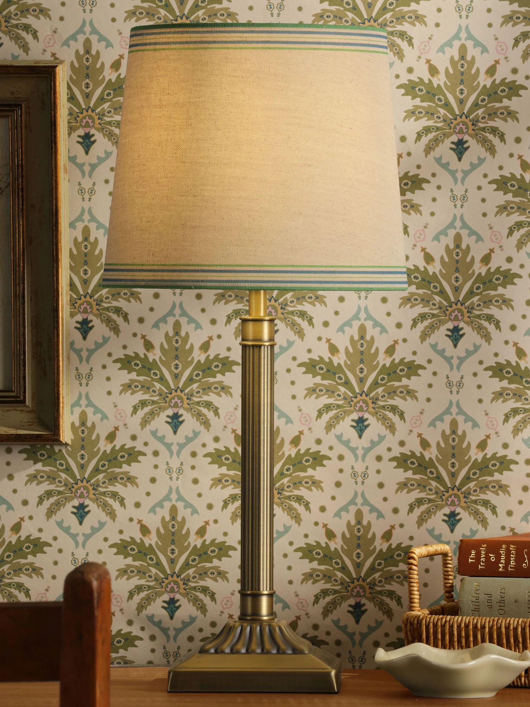 Buscot Square Base Table Lamp<Joules Discount