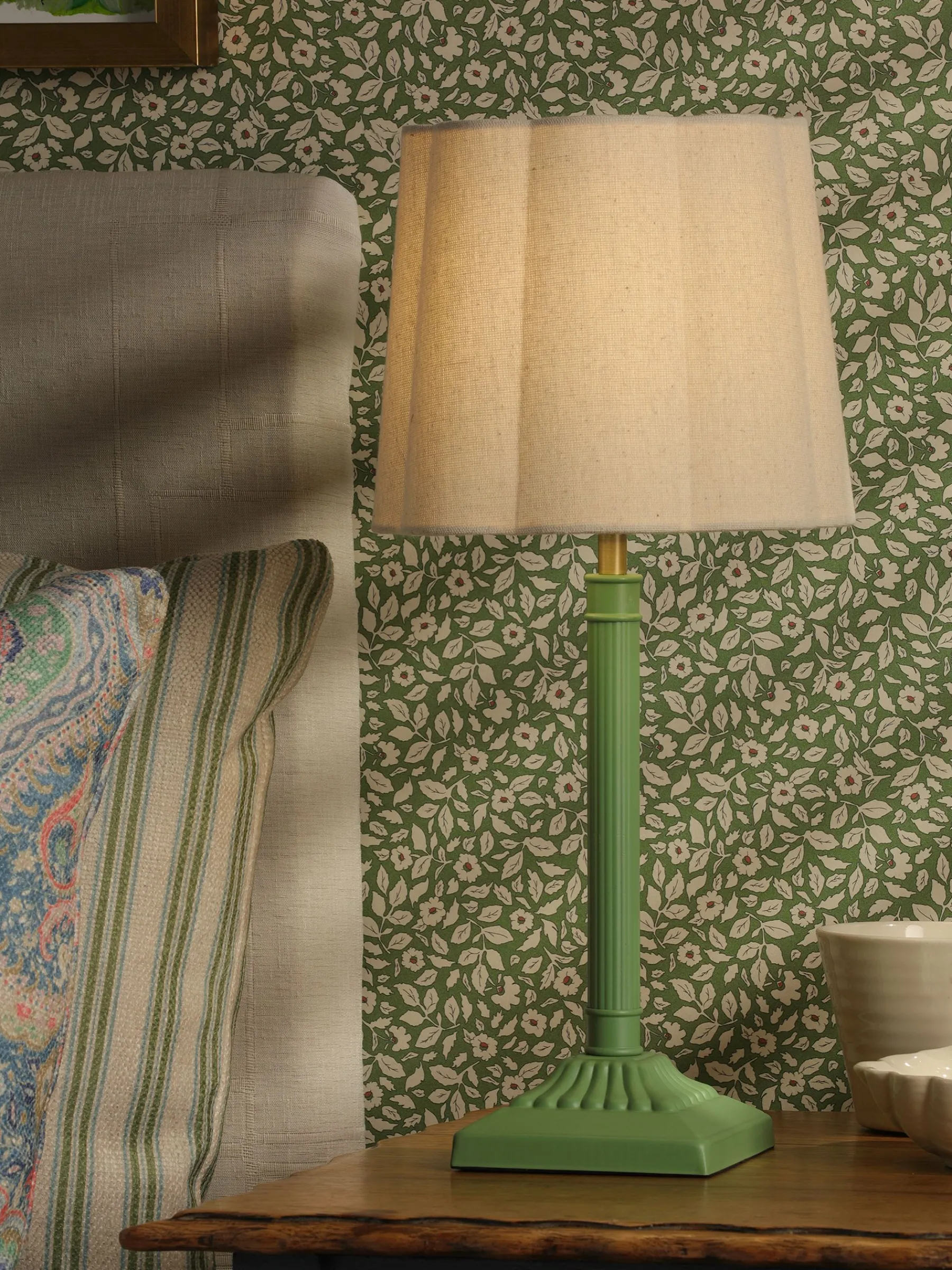 Buscot Square Base Table Lamp<Joules Online