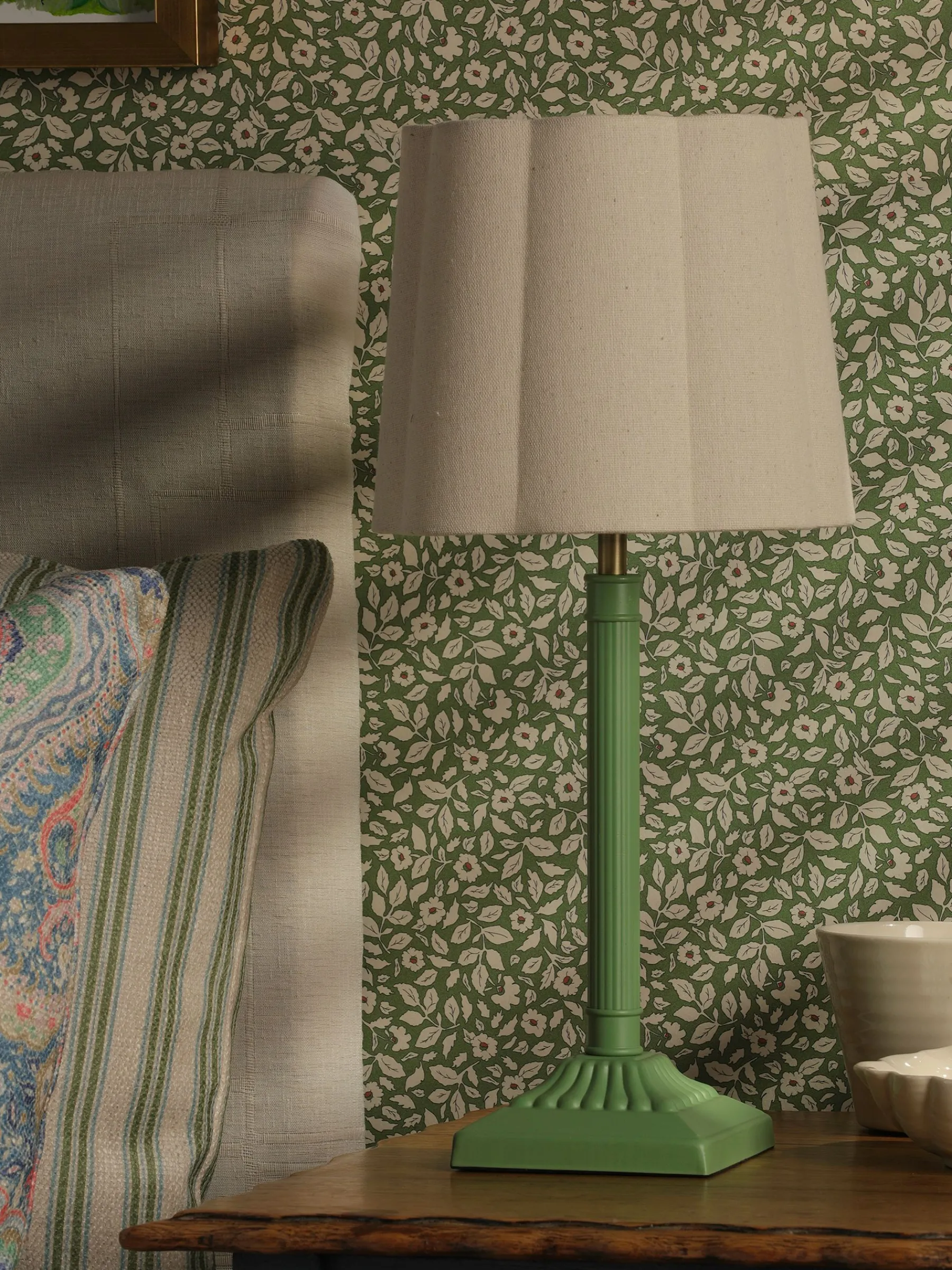 Buscot Square Base Table Lamp<Joules Online