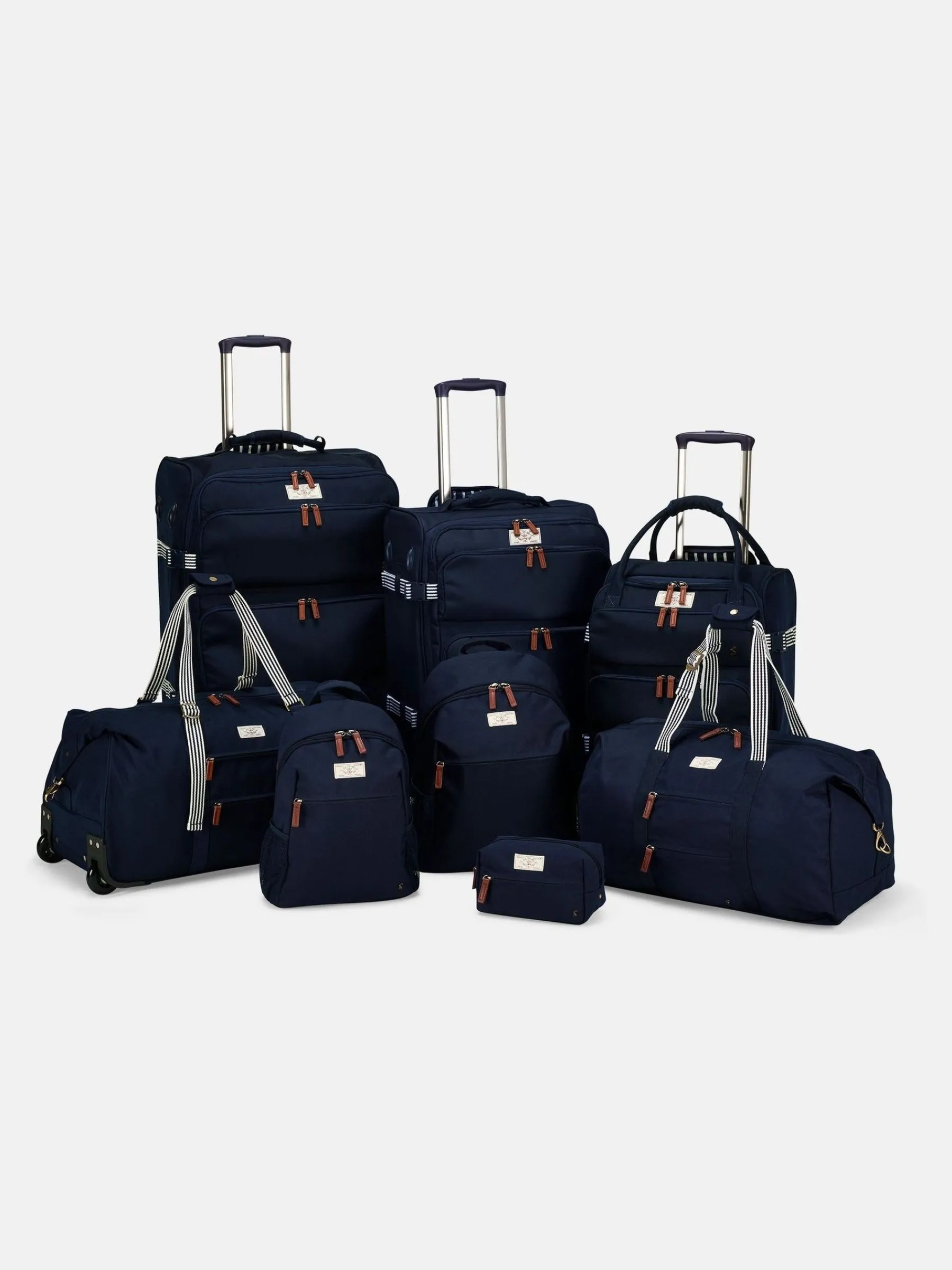 Coast Medium 4 Wheel Soft Suitcase<Joules