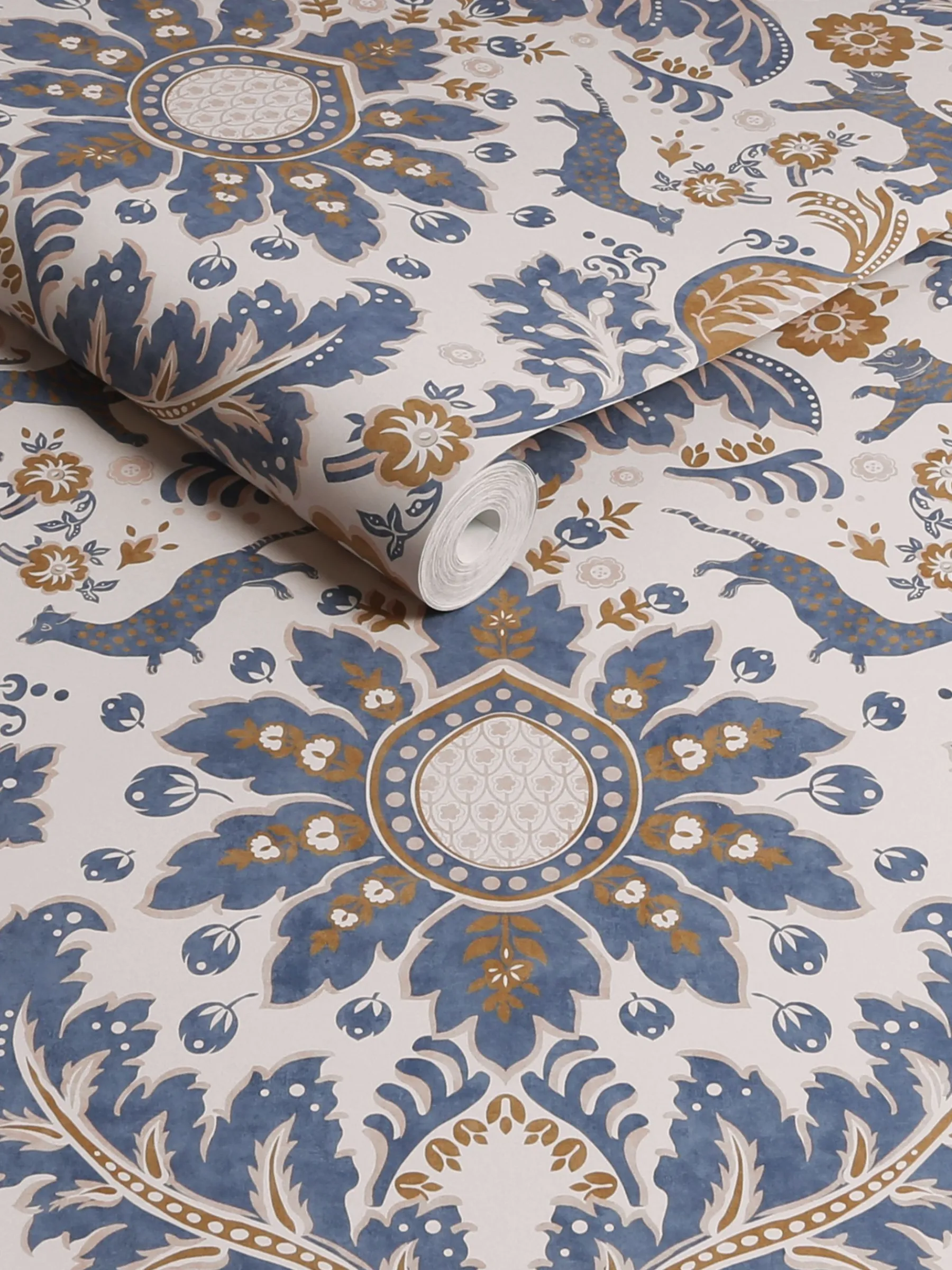 Animal Damask Print 10M Wallpaper<Joules New