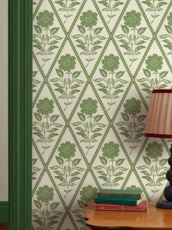 Juliette Floral Print 10M Wallpaper<Joules Clearance