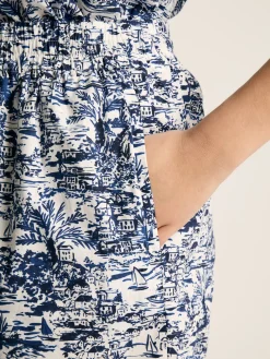 Cynthia Blue on White Shorts<Joules New