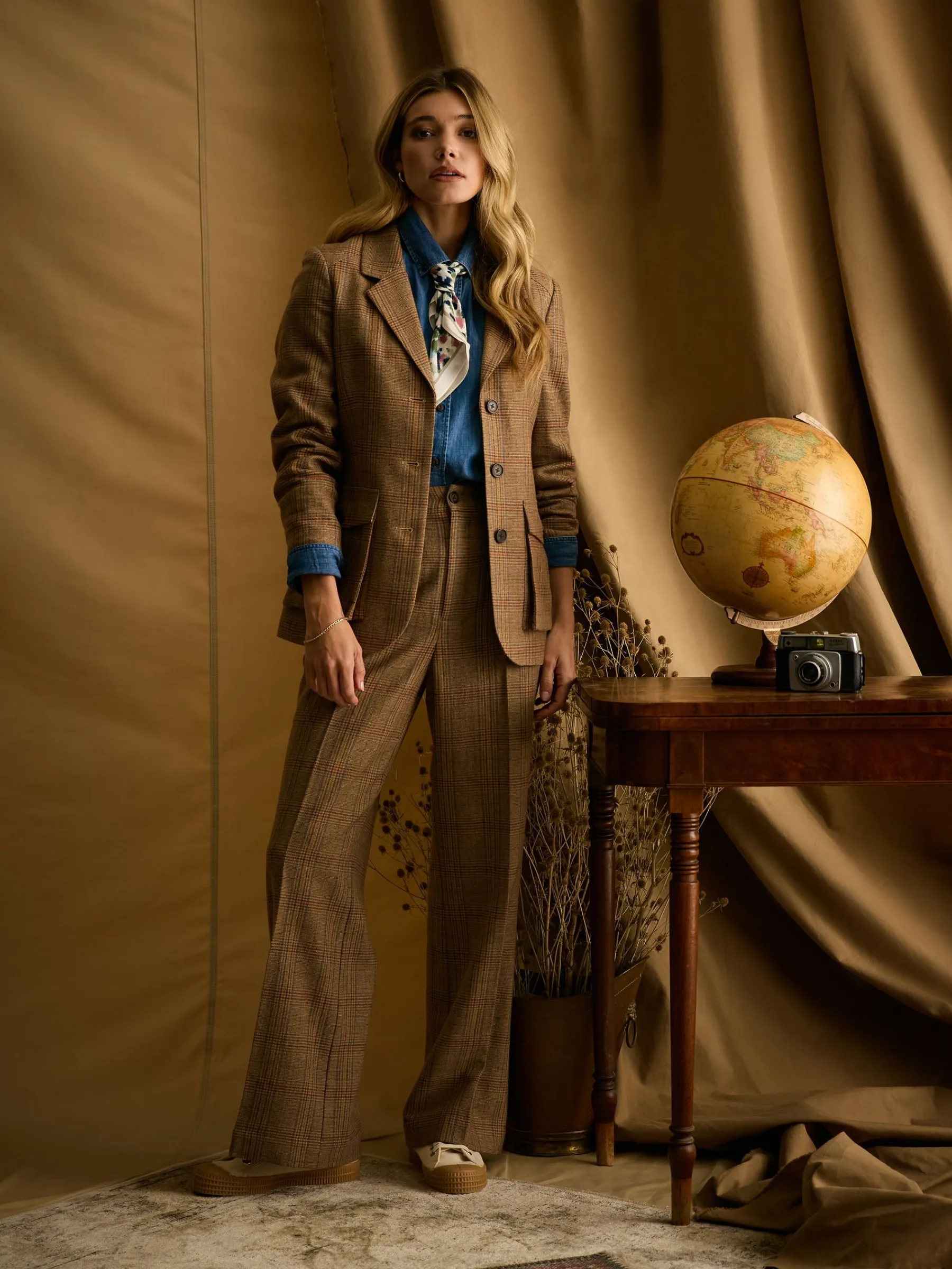 Foxley Wide Leg Tweed Trousers<Joules