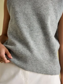 Holly Regular Fit Knitted Vest<Joules Sale