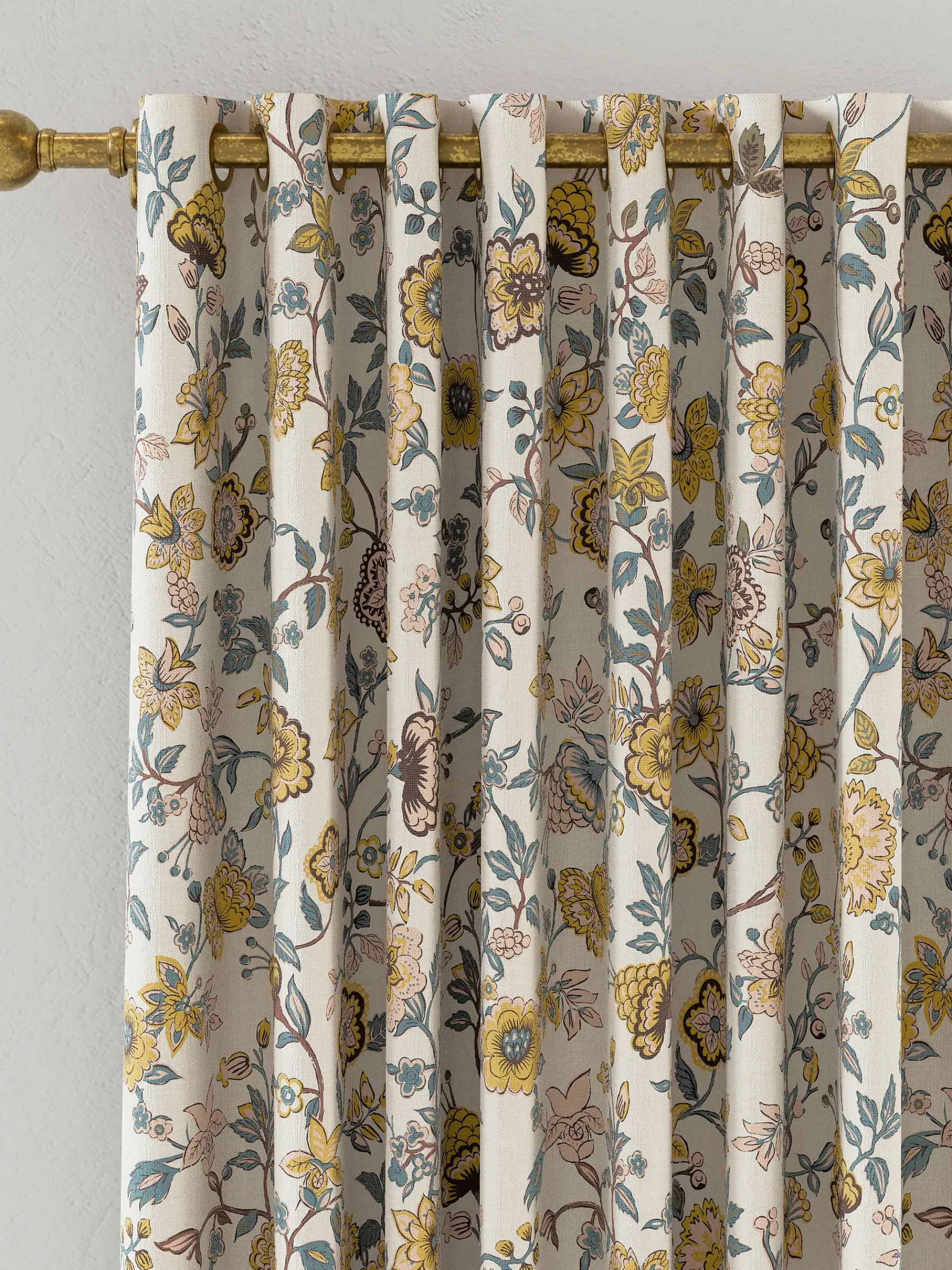 Indienne Floral Set of 2 Blackout Eyelet Curtains<Joules