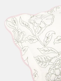 Juliette 100% Cotton Scalloped Embroidered Cushion<Joules Online