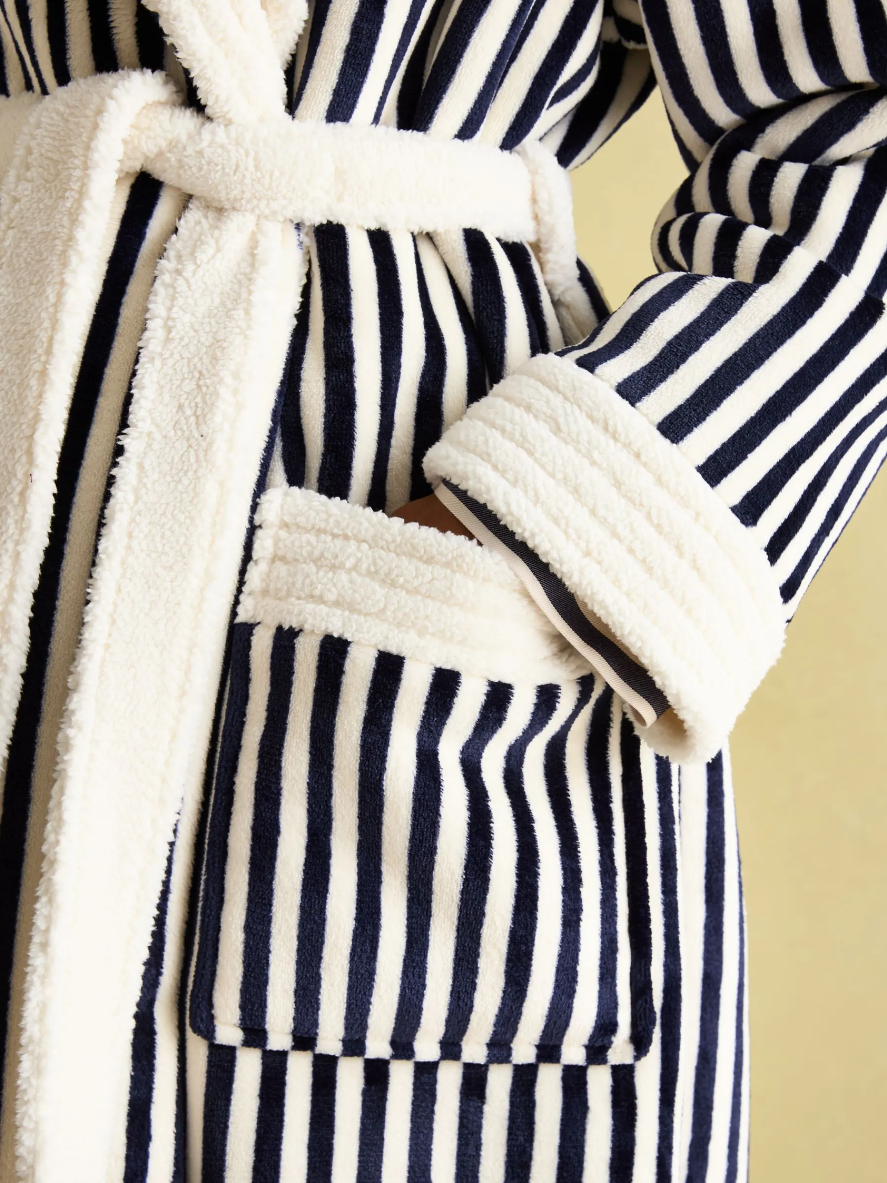 Matilda Navy & White Fleece Lined Striped Dressing Gown<Joules New