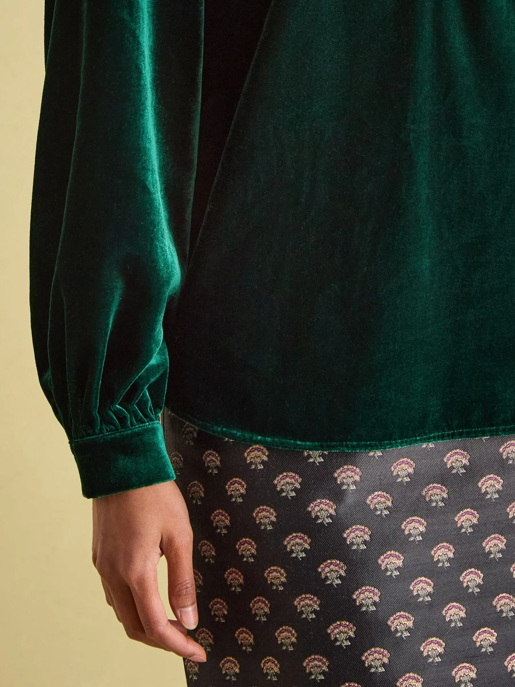 Melanie Velvet Blouse<Joules Hot