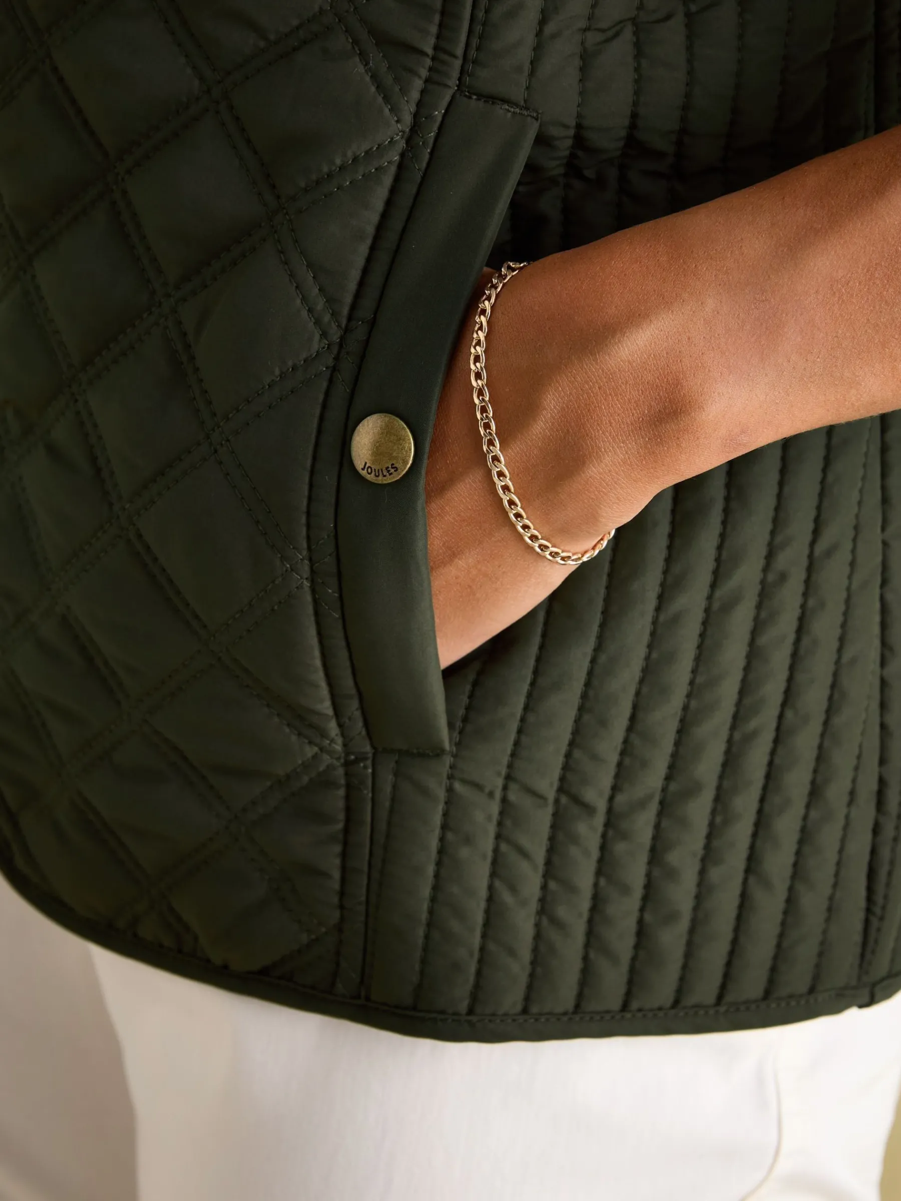 Minx Khaki Green Showerproof Diamond Quilted Gilet<Joules Outlet