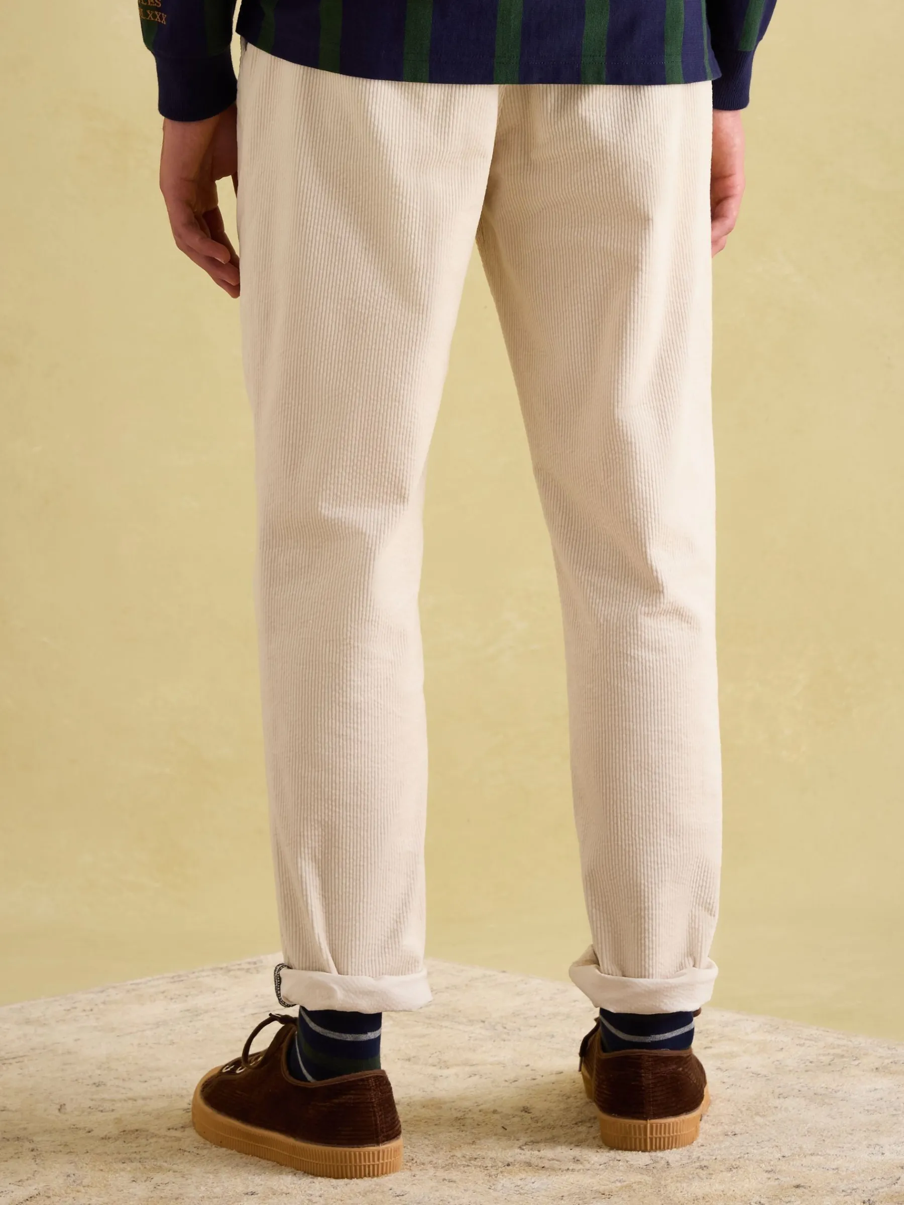 Oaksey Jumbo Cord Trousers<Joules