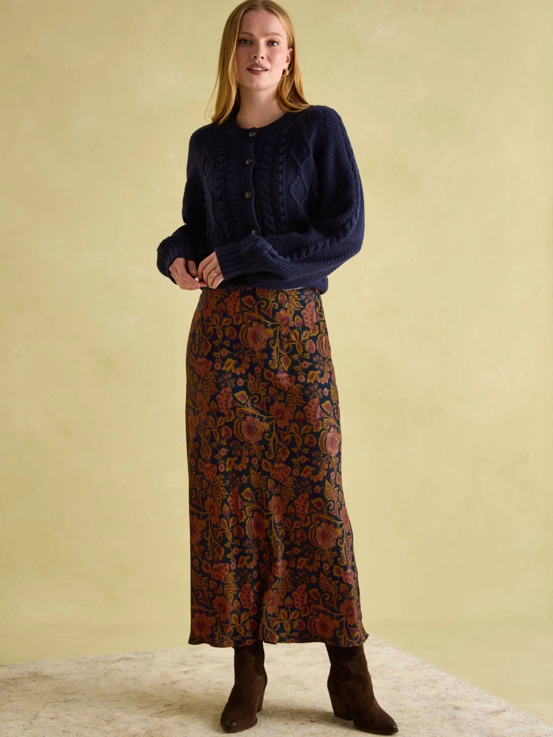 Penelope Navy Floral Satin Midi Skirt<Joules Outlet