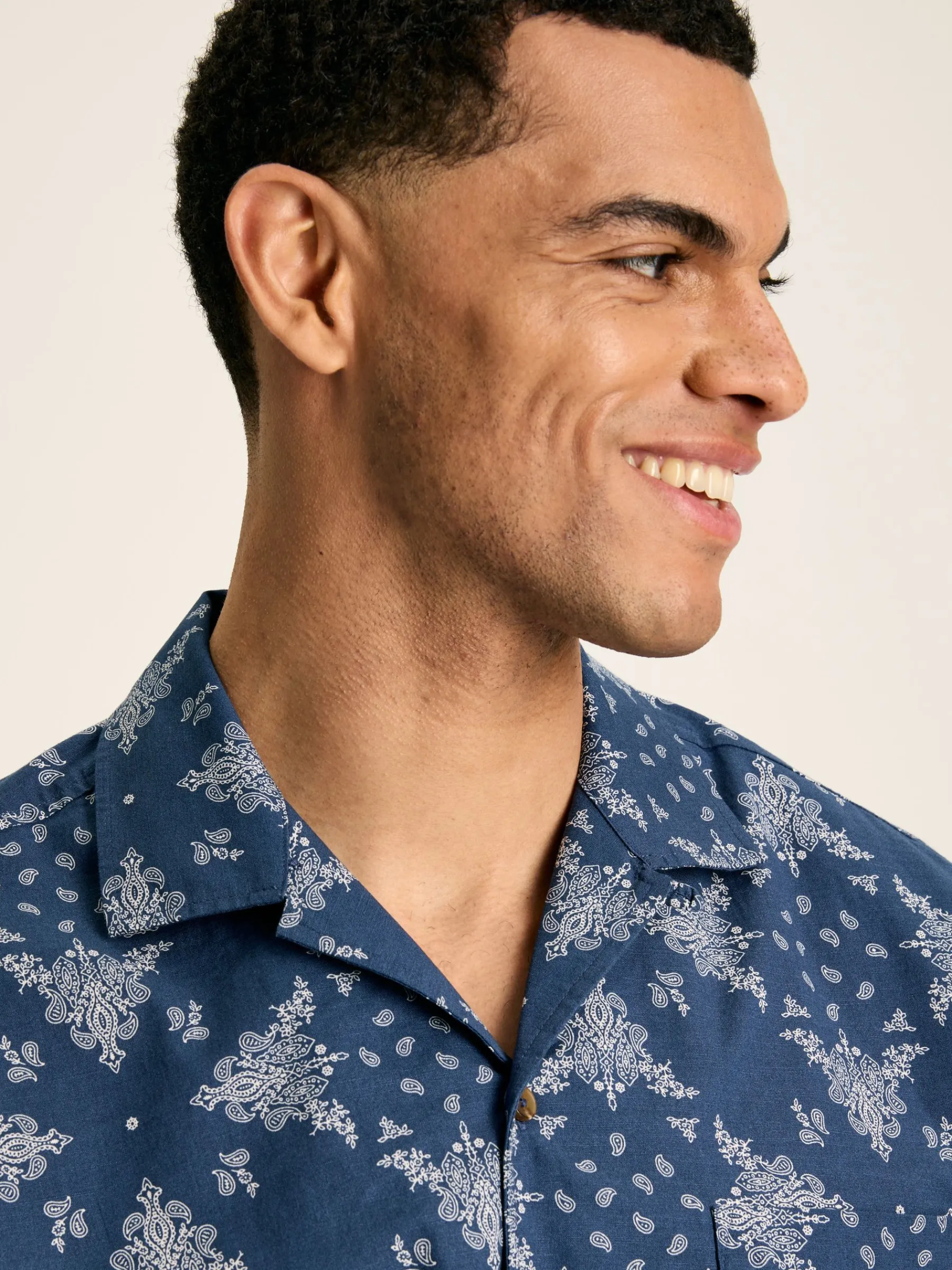 Revere Navy Blue Paisley Printed Short Sleeve Shirt<Joules New