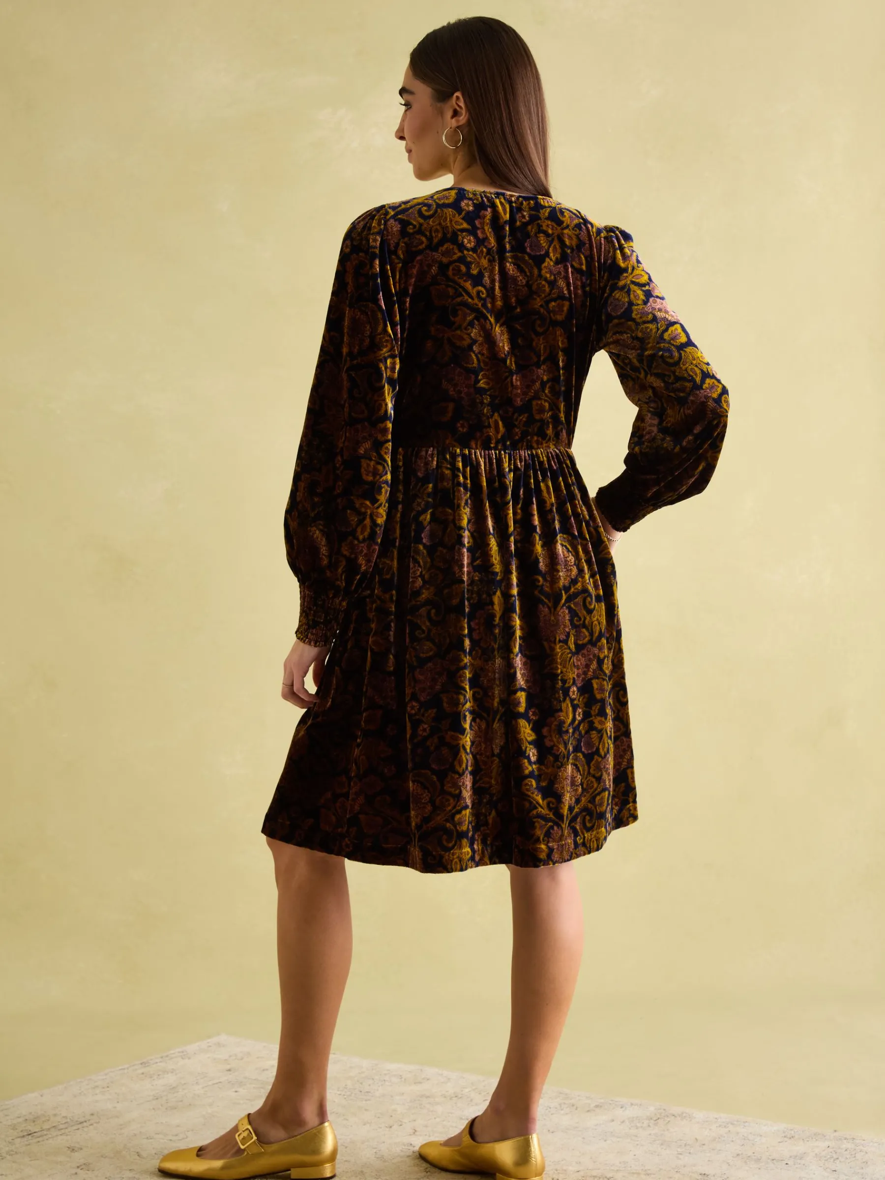 Vanessa Velvet Shirred Dress<Joules Clearance